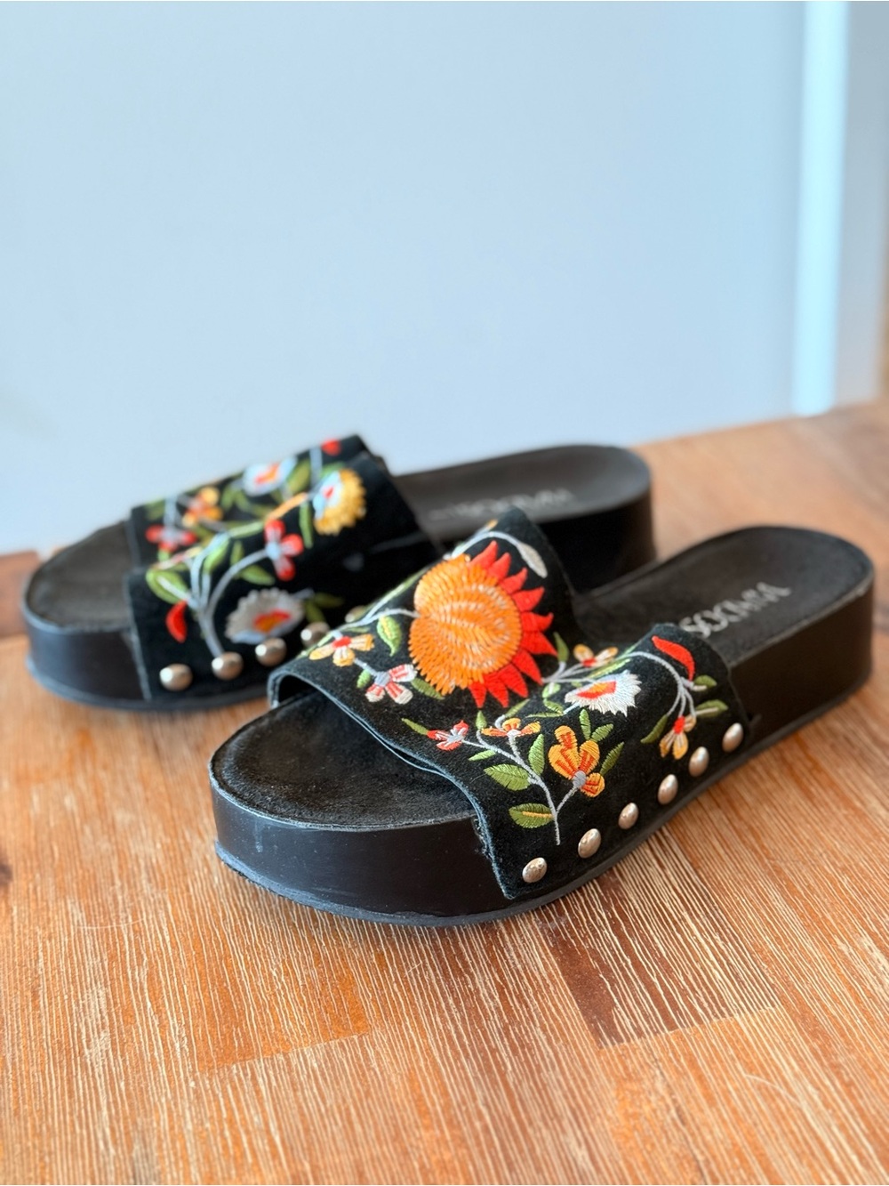 Black Embroidered Floral Slide Leather Sandals